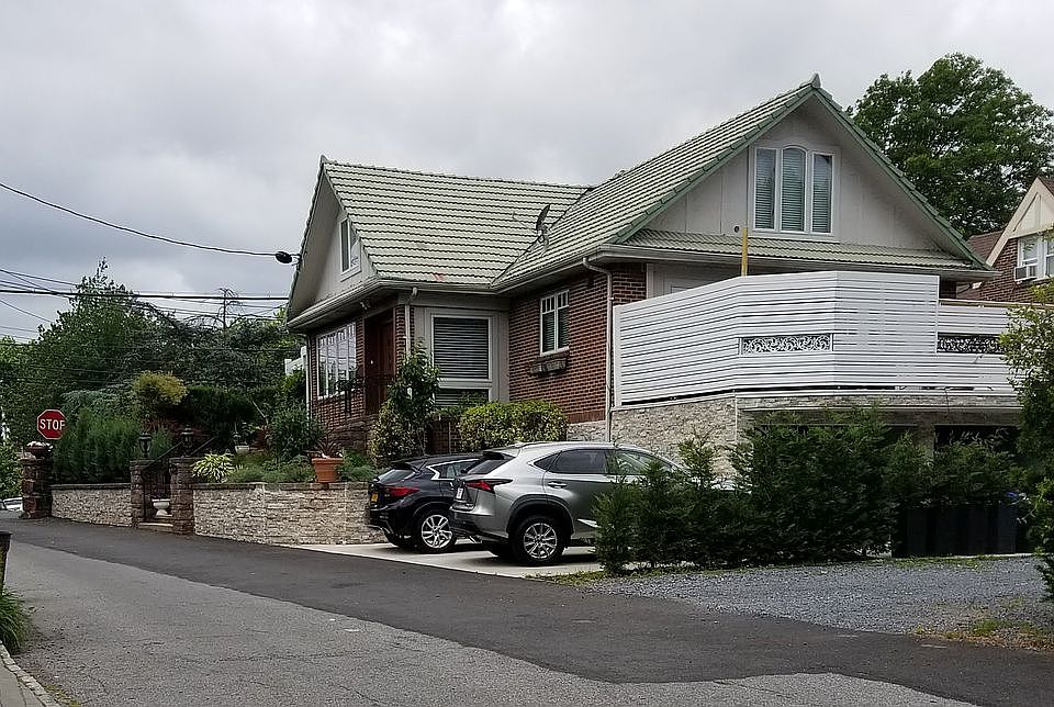 1st image of 1477 Bay St