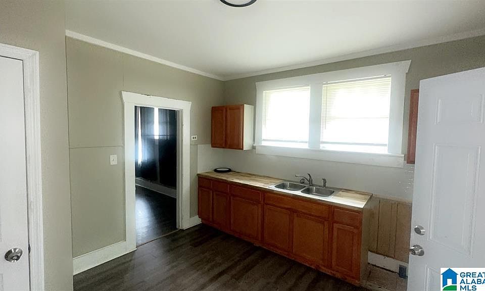 2nd image of 775 81st Pl S