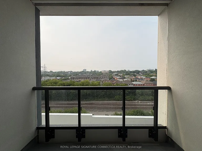 858 Dupont St #608 — Photo 13