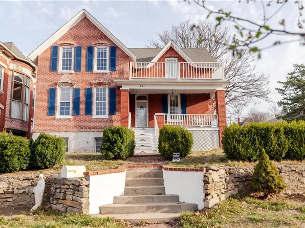 601 Atchison St, Atchison, KS 66002