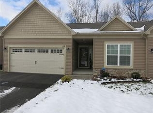 112 Golden Oaks Way, Rochester, NY 14624