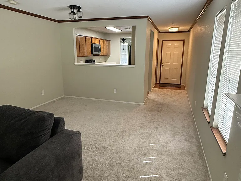 2400 Eilers Ln #1206 — Photo 12