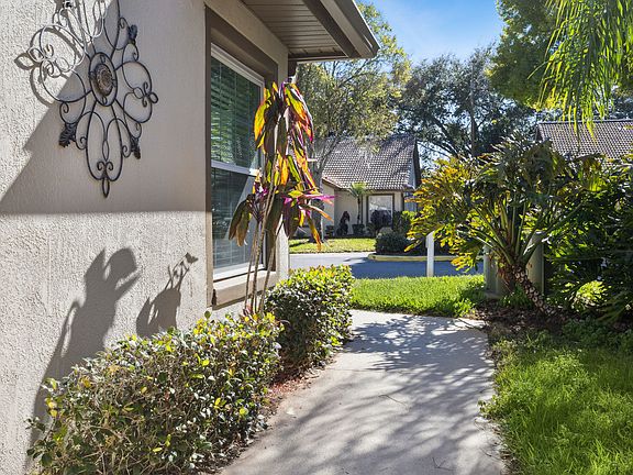 4th image of 2472 Saint Augustine Blvd