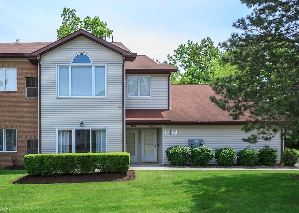1st image of 7139 Village Dr #Un-713