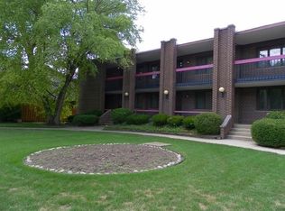 20 S Dee Rd APT 2D, Park Ridge, IL 60068