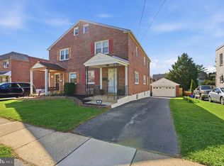 31 W Marthart Ave, Havertown, PA 19083