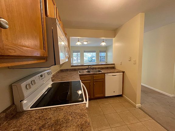 Spacious kitchen for all your cooking needs!