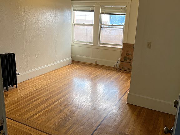 5th image of 2119 Hearst Ave #F5a5c05f3
