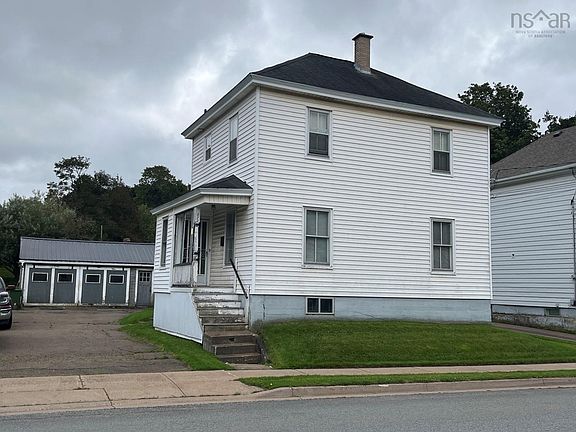 2nd image of 272 Brunswick St