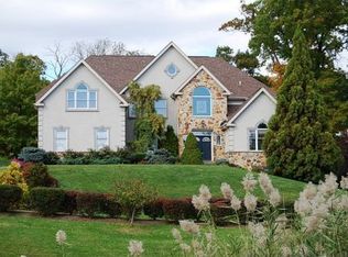1267 Gulph Creek Dr, Wayne, PA