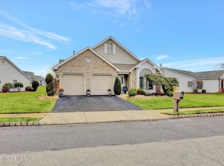 40 Caldwell Ter, Marlboro, NJ 07746