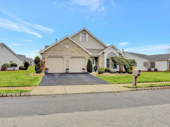 40 Caldwell Terrace, Marlboro, NJ 07746