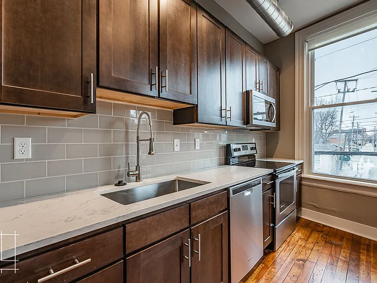 245 King Ave — Photo 9