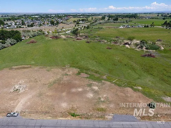 3912 N 2100 E, Filer, ID 83328