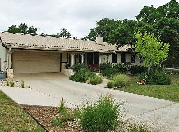 2nd image of 28 Country Place Dr