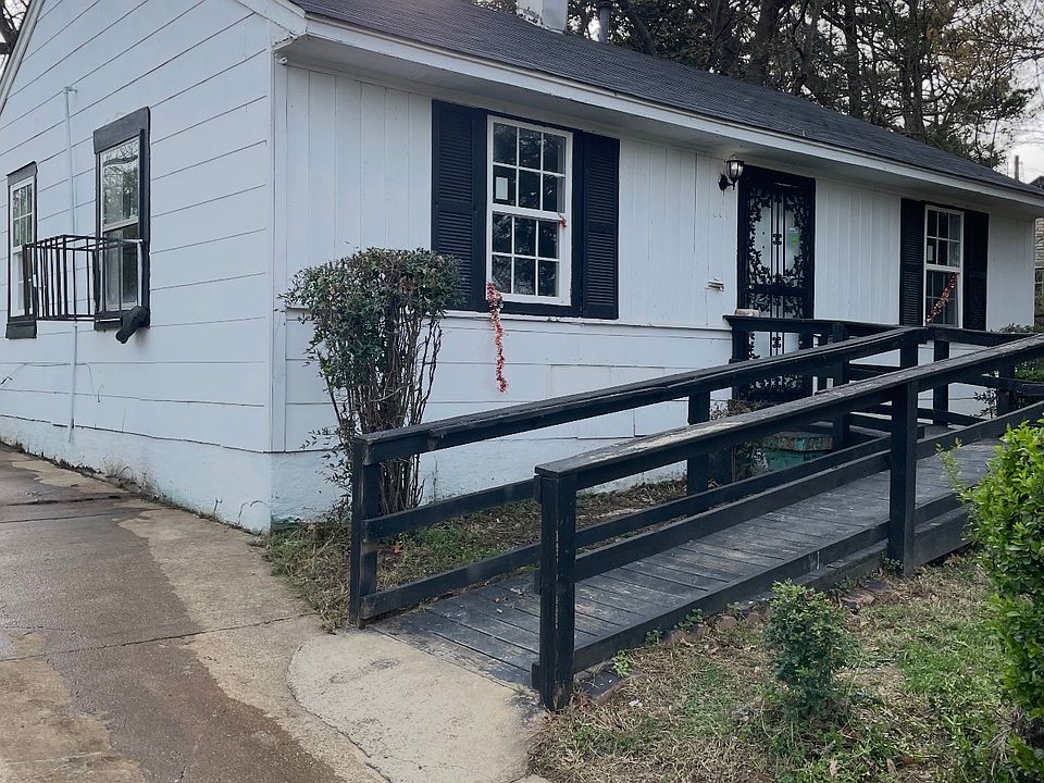 1st image of 407 Hazelwood Rd