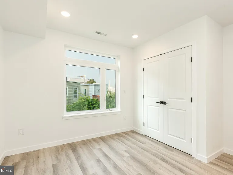 2120 W Master St #2 — Photo 24