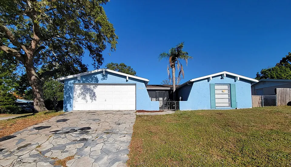 7741 Treasure Pointe Dr