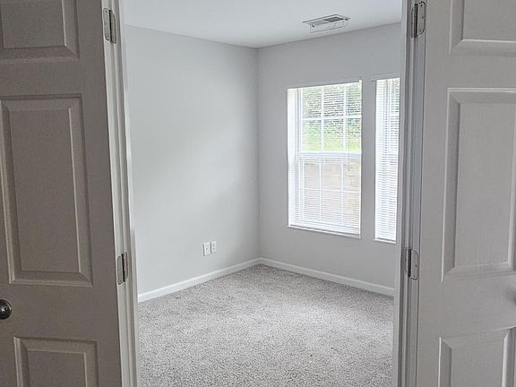 3rd image of 9395 Old Plainfield Rd #18