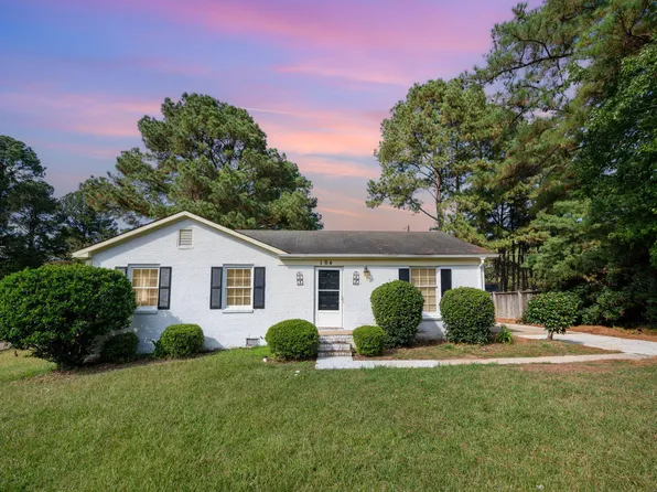 104 Deblyn Ct, Durham, NC 27713