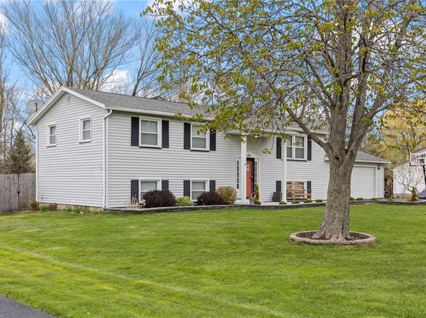 128 Walker Rd, Hilton, NY 14468