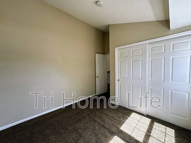5508 E Prescott Ave — Photo 16