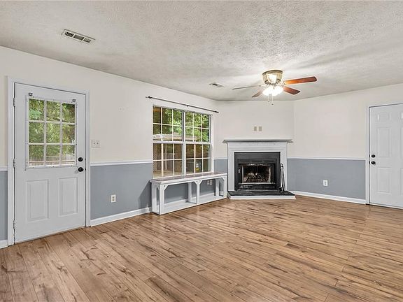 4th image of 5 Compton Ct