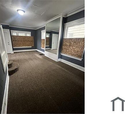 5th image of 11606 Castlewood Ave
