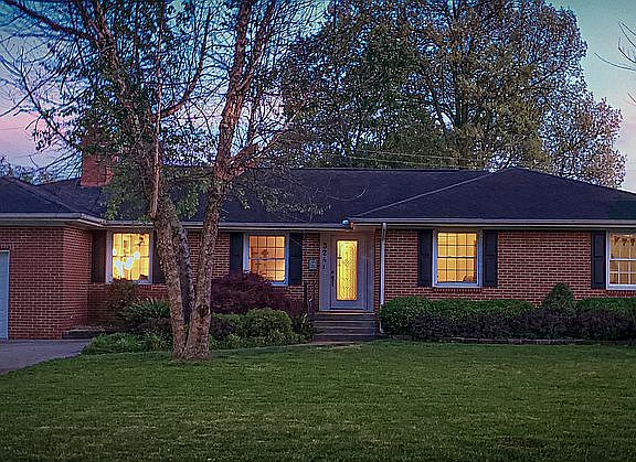 Welcome to 324 Magnolia Dr