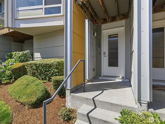 2nd image of 15175 NE 81st Way #103