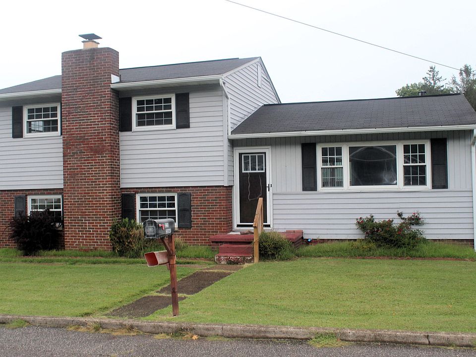 1st image of 1220 Blake St