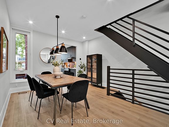 5th image of 72 Hamilton St