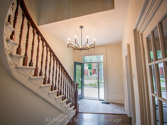 2nd image of 66 Daly Ave #2