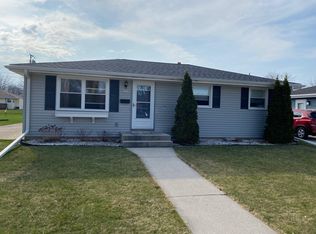 2902 S 18th St, Sheboygan, WI 53081