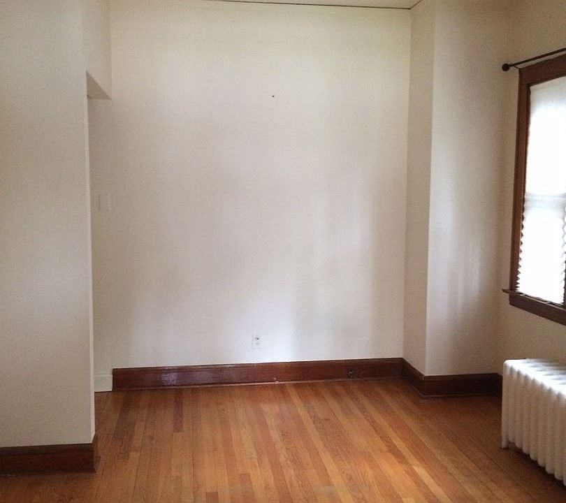 1st image of 528 Childs St #A
