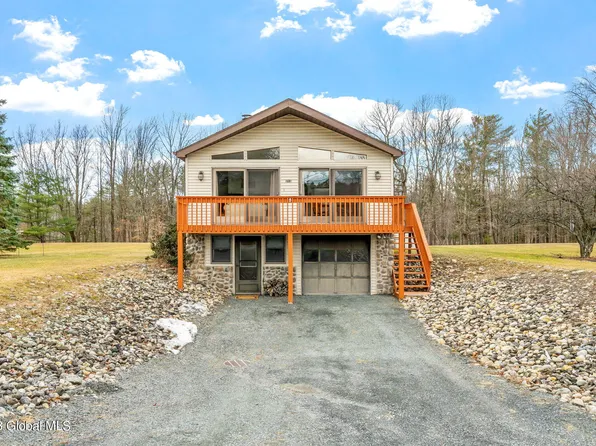 211 Sheer Road, Averill Park, NY 12018