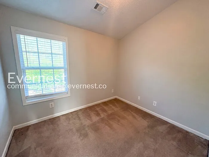 8643 Thomas Ln — Photo 11