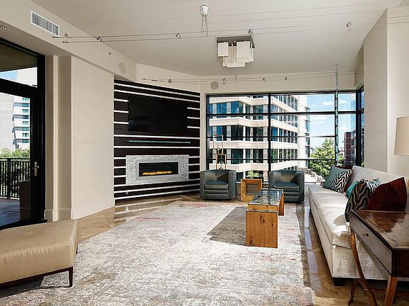 5th image of 1 Waterway Ct APT 4E