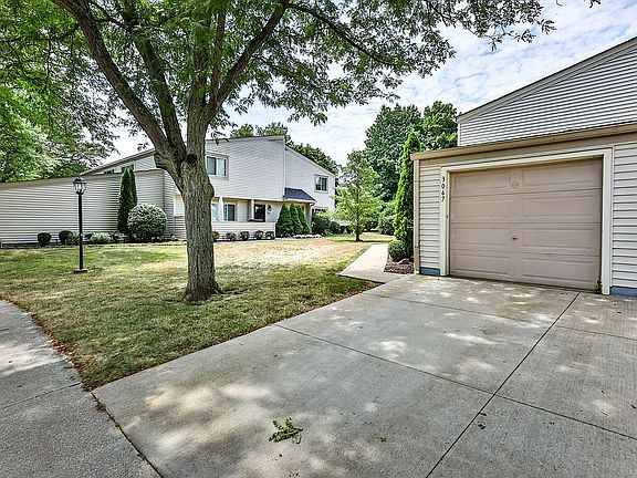 3rd image of 3067 Bay Landing Dr Unit 1