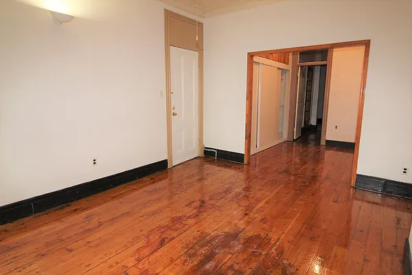 Rented by Compass | media 12