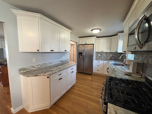 4th image of 7 Cherry St