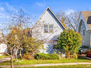 7 S Edison Ave, Elgin, IL 60123