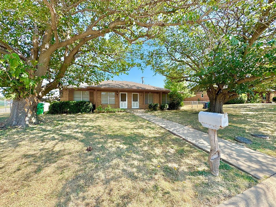 1st image of 801 Sun Valley Dr