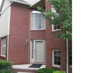 4297 Four Seasons Ct, Shelby Township, MI 48316