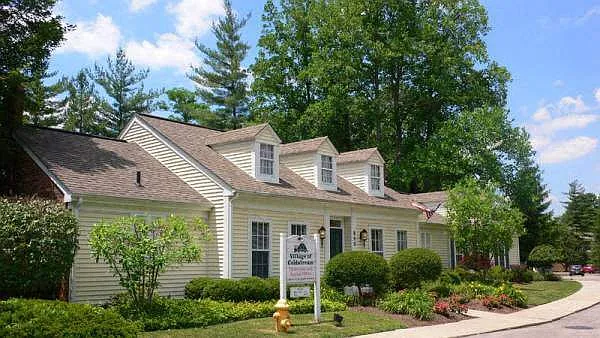 Village of Coldstream — Photo 1