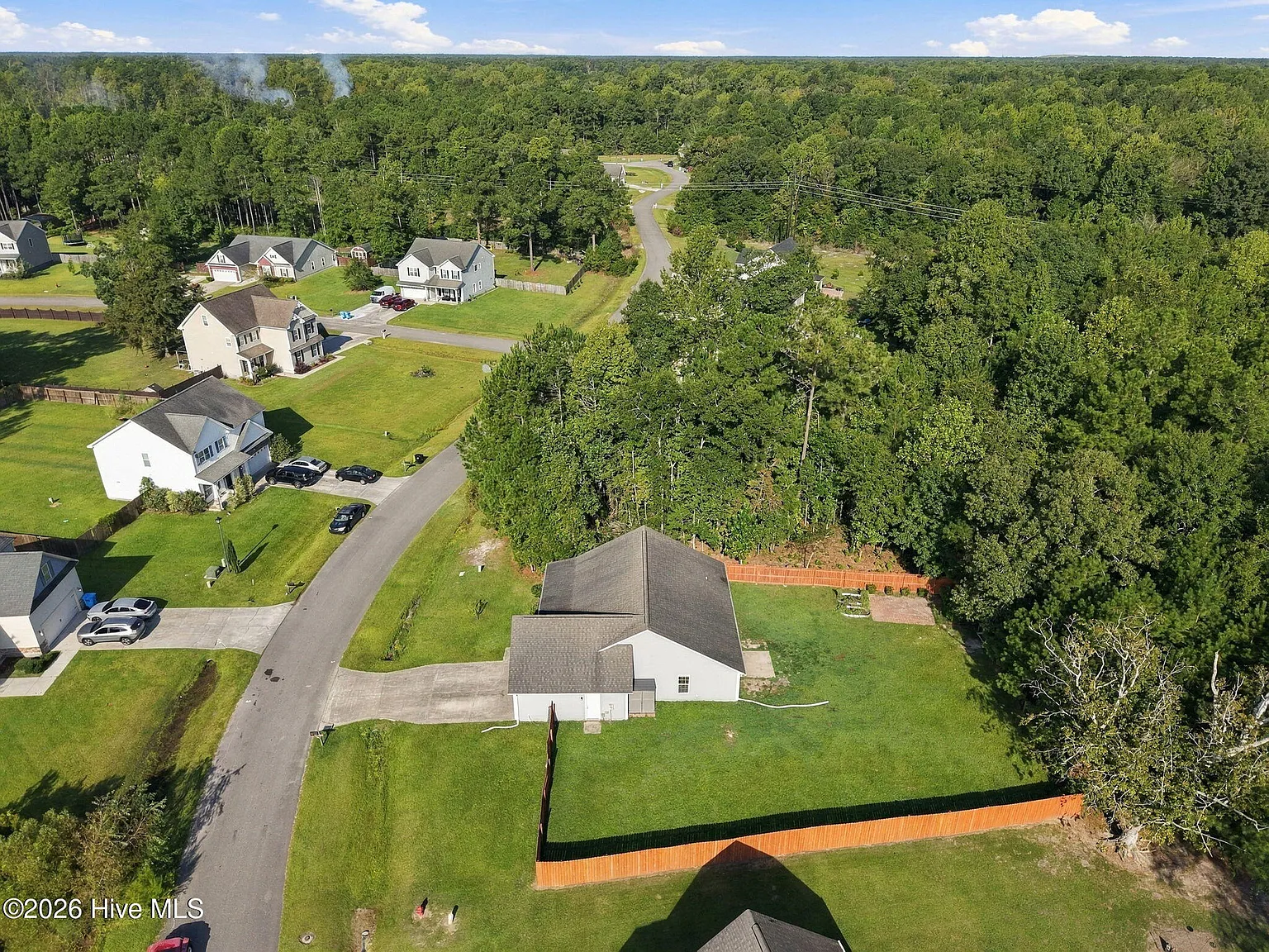 3 bed, 2.0 bath, $2,000 — Photo 2