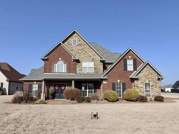 382 Silver Leaf Dr, Medina, TN 38355