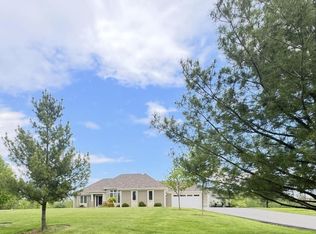 6451 E River Rd, Racine, WI 53402