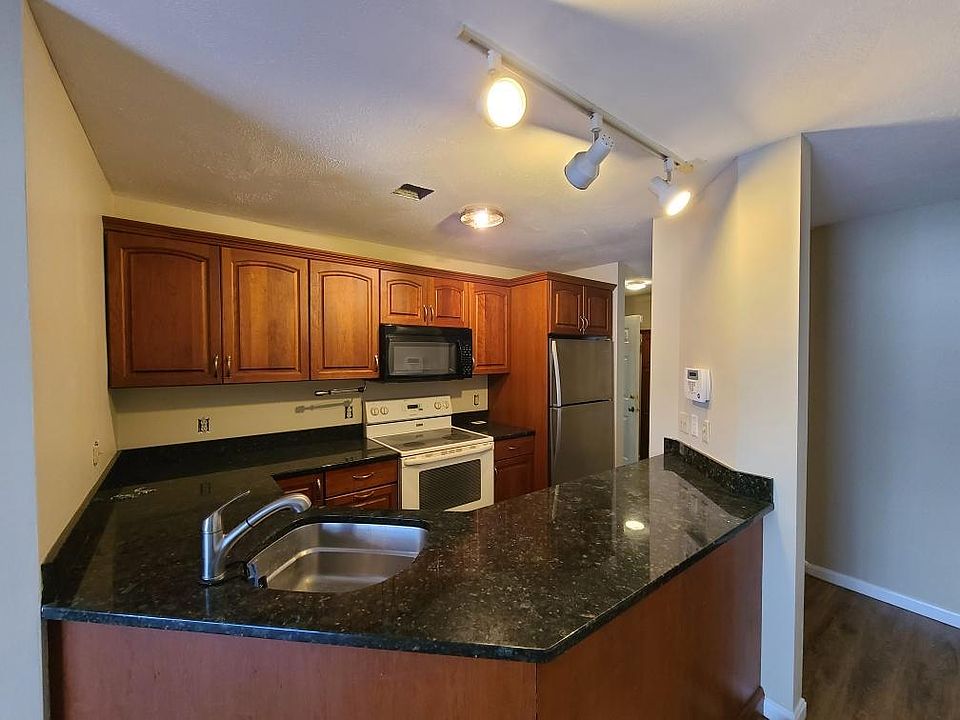 1st image of 28 James St Unit 22