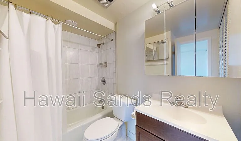 225 Queen St #21H — Photo 12